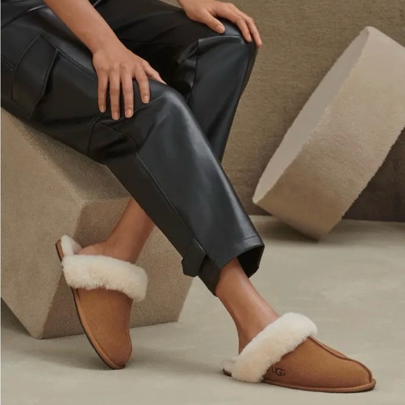 UGG Women's Scuffette Il Slippers Chestnut size 9 - Picture 4 of 16